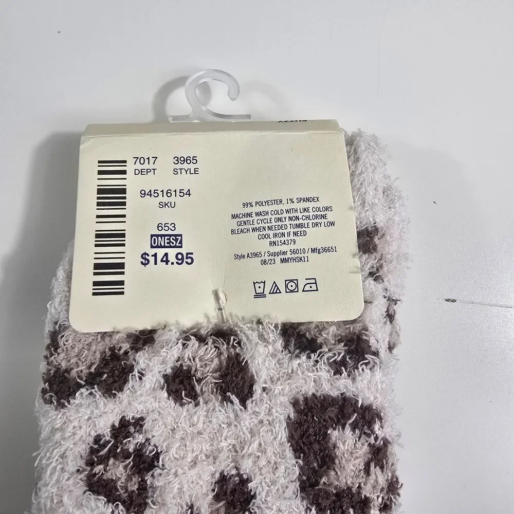 Aeropostale Cream Fuzzy Paw‑Print Socks